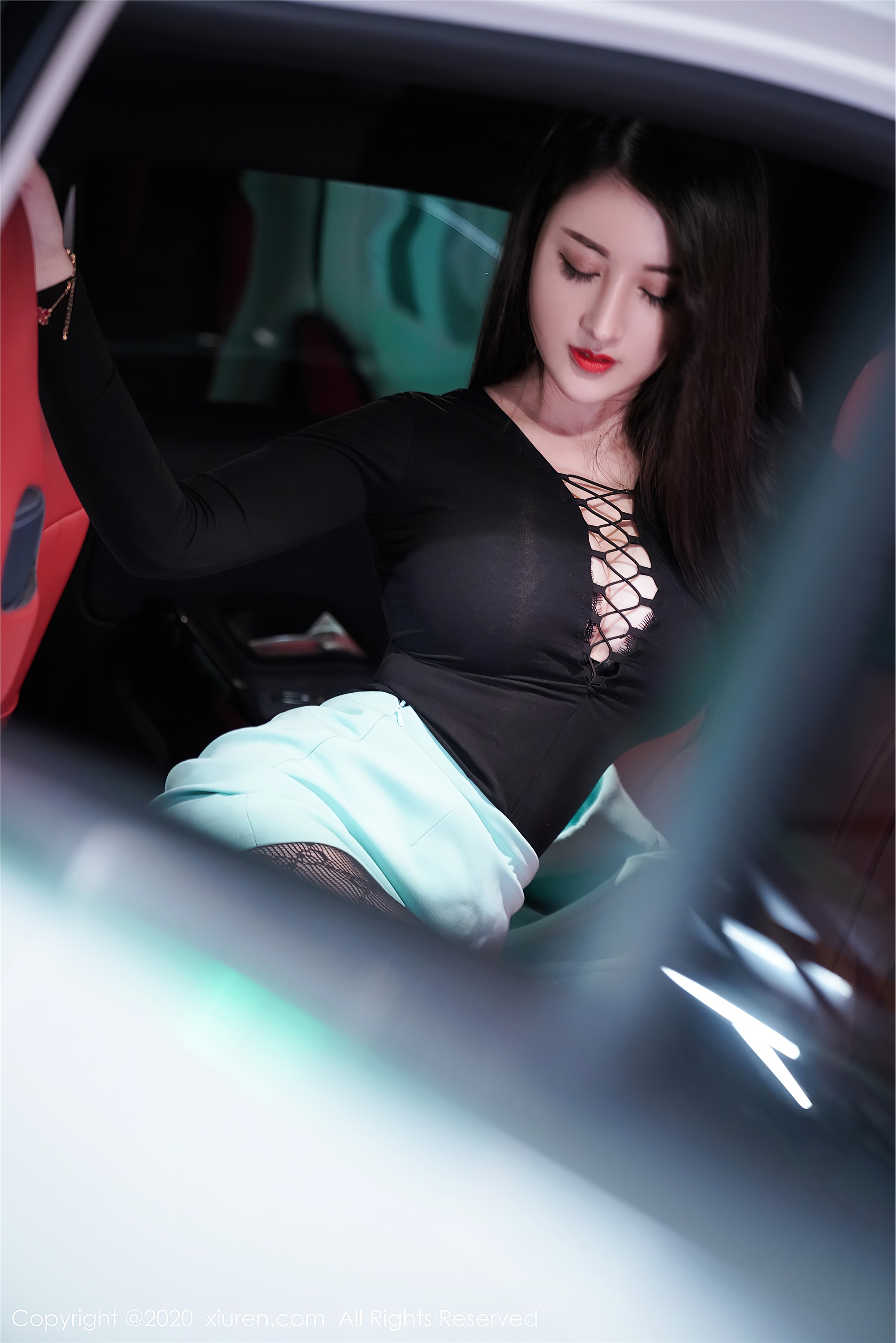 XiuRen秀人网  2020.12.07 No.2861 诗诗kiki